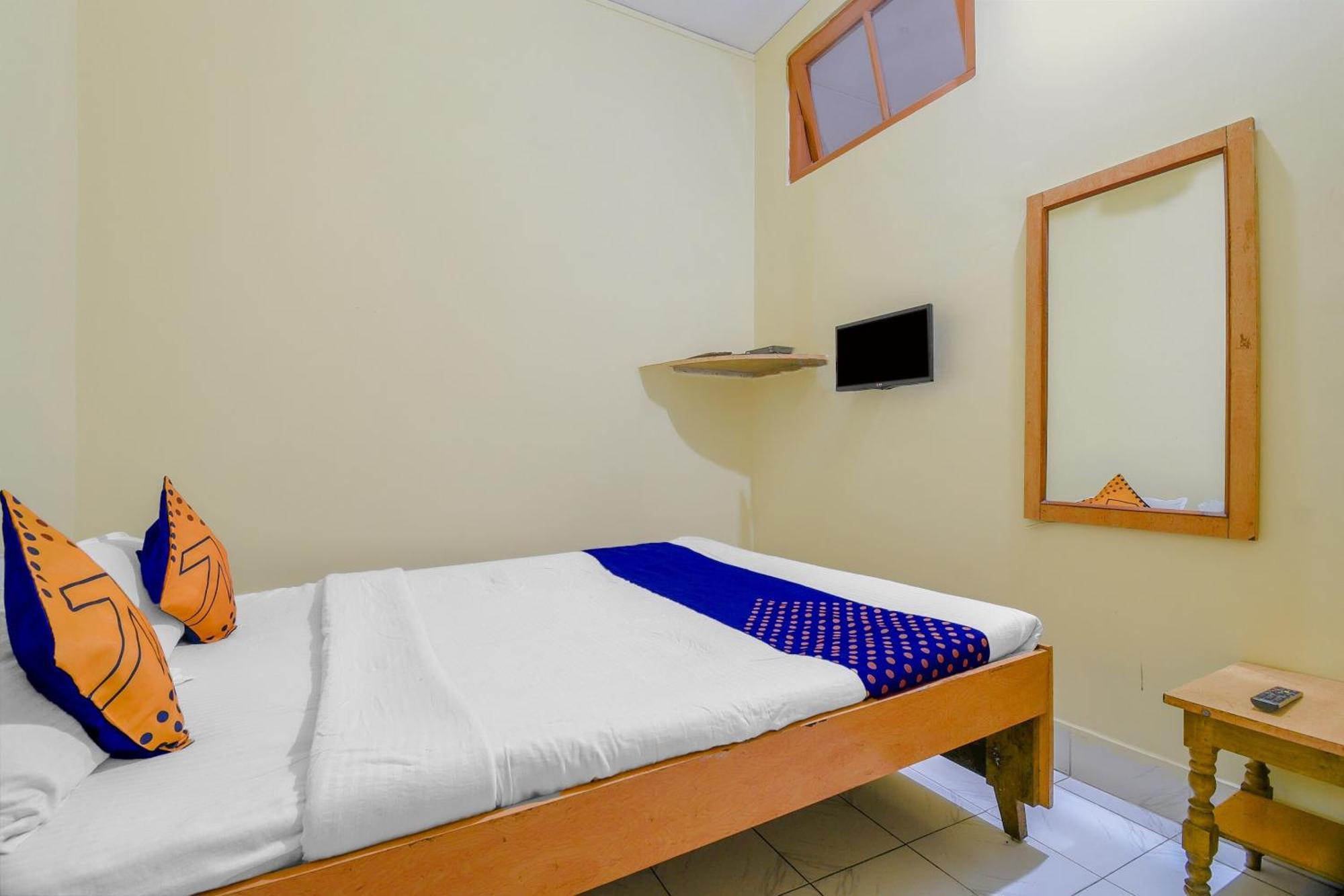 Oyo Flagship 71156 Hotel Jaybee'S Dibrugarh Exterior photo